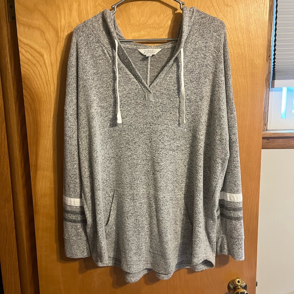 Market & Spruce Gray Hooded vneck pullover lightweight women’s 1x